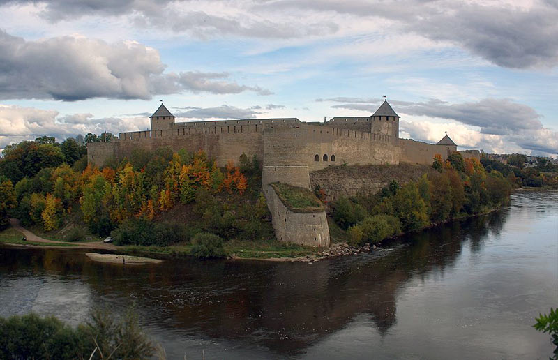 Ивангородская крепость, вечер, река